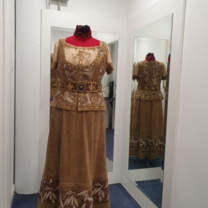 Traje Medieval Hija del hierro de Austria