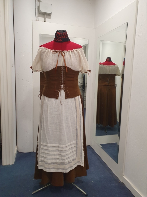 Traje Medieval Mesonera de la Taberna Real