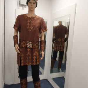 Traje Medieval Caballero de la Cruz de la Malta